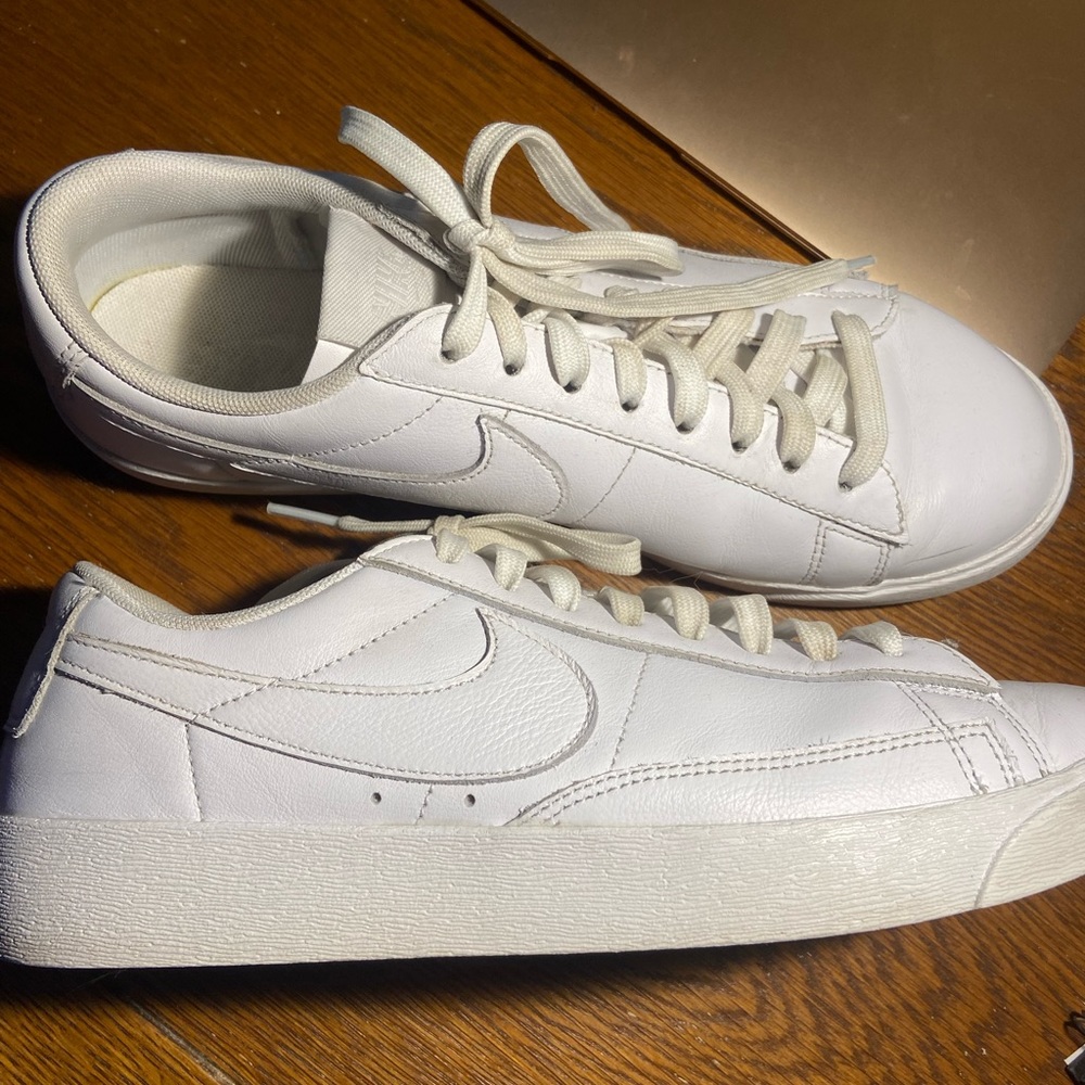 white nike blazers